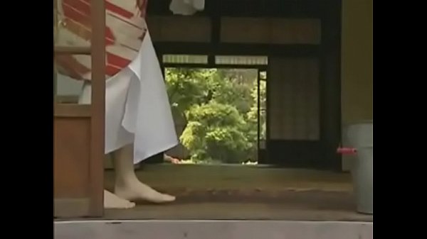 Desperate Japanese Housewife