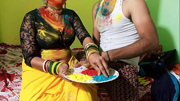 Desi Holi Putai